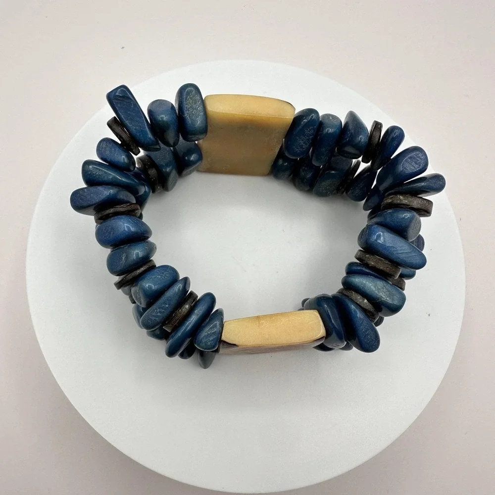 Vintage 90s Cream Floral‎ Wooden Boho Blue Stone Stretch Bracelet Chunky Jewelry